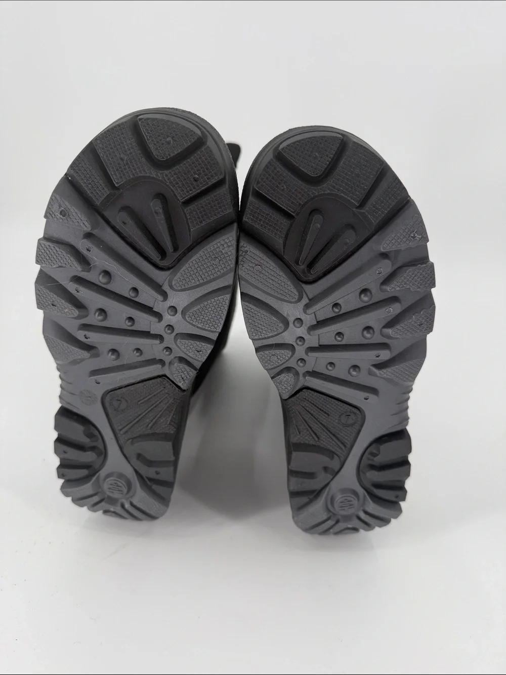 Kamik Youth/Juniors Black Insulated Snow Boots NWT Size 7